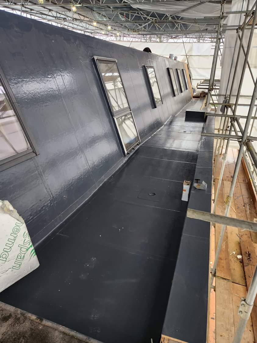 rubber roof installation